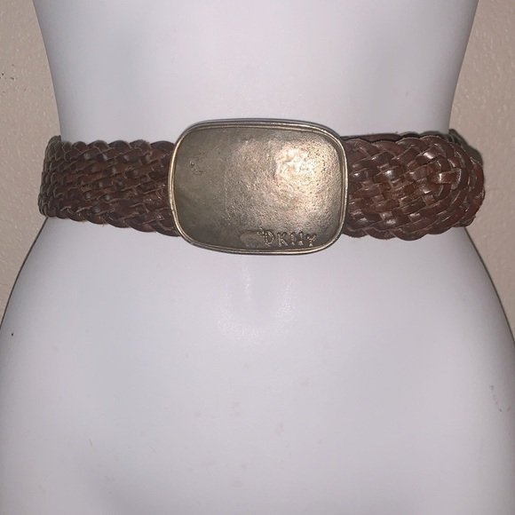 DKNY Epic hand-hammered brass monogramed buckle, Brown woven  display picture 3